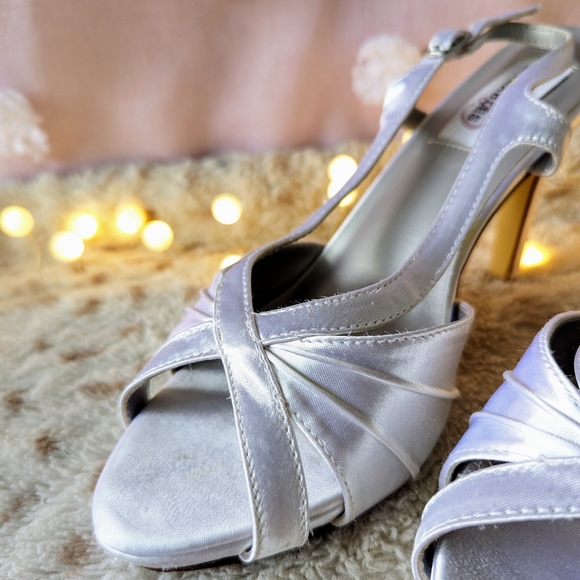 Bridal High Heels 8 - Picture 3 of 13